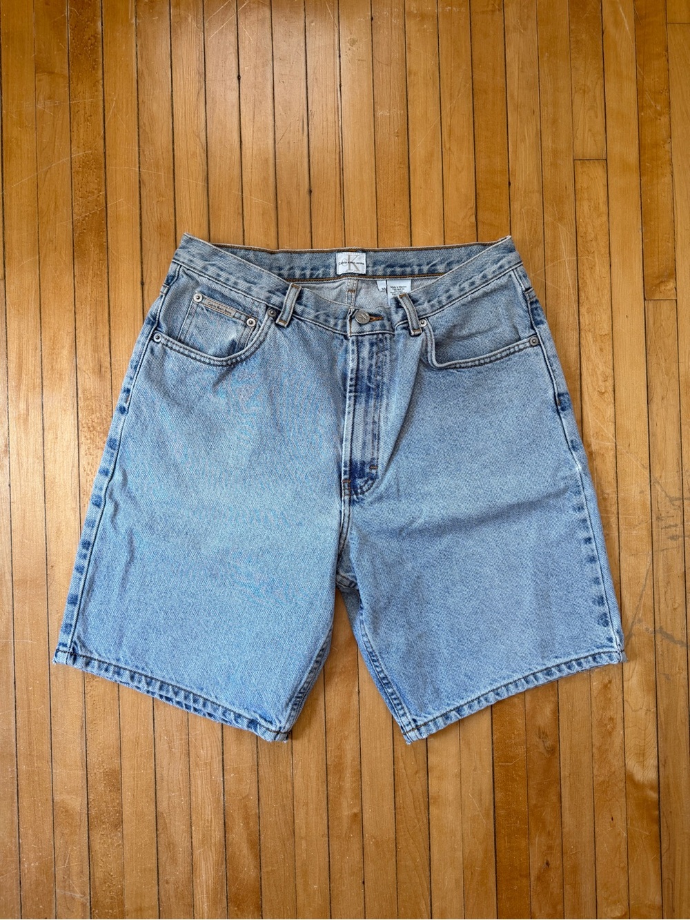 Vintage 90s Calvin Klein Light Wash Jean Shorts Jorts Leather Patch Mens Sz. 33